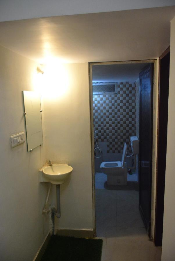 Blue Beds Homestay, Exotic 2Bhk Ac House Jabalpur Exteriör bild