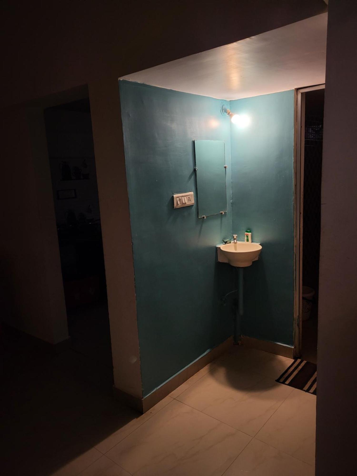 Blue Beds Homestay, Exotic 2Bhk Ac House Jabalpur Exteriör bild